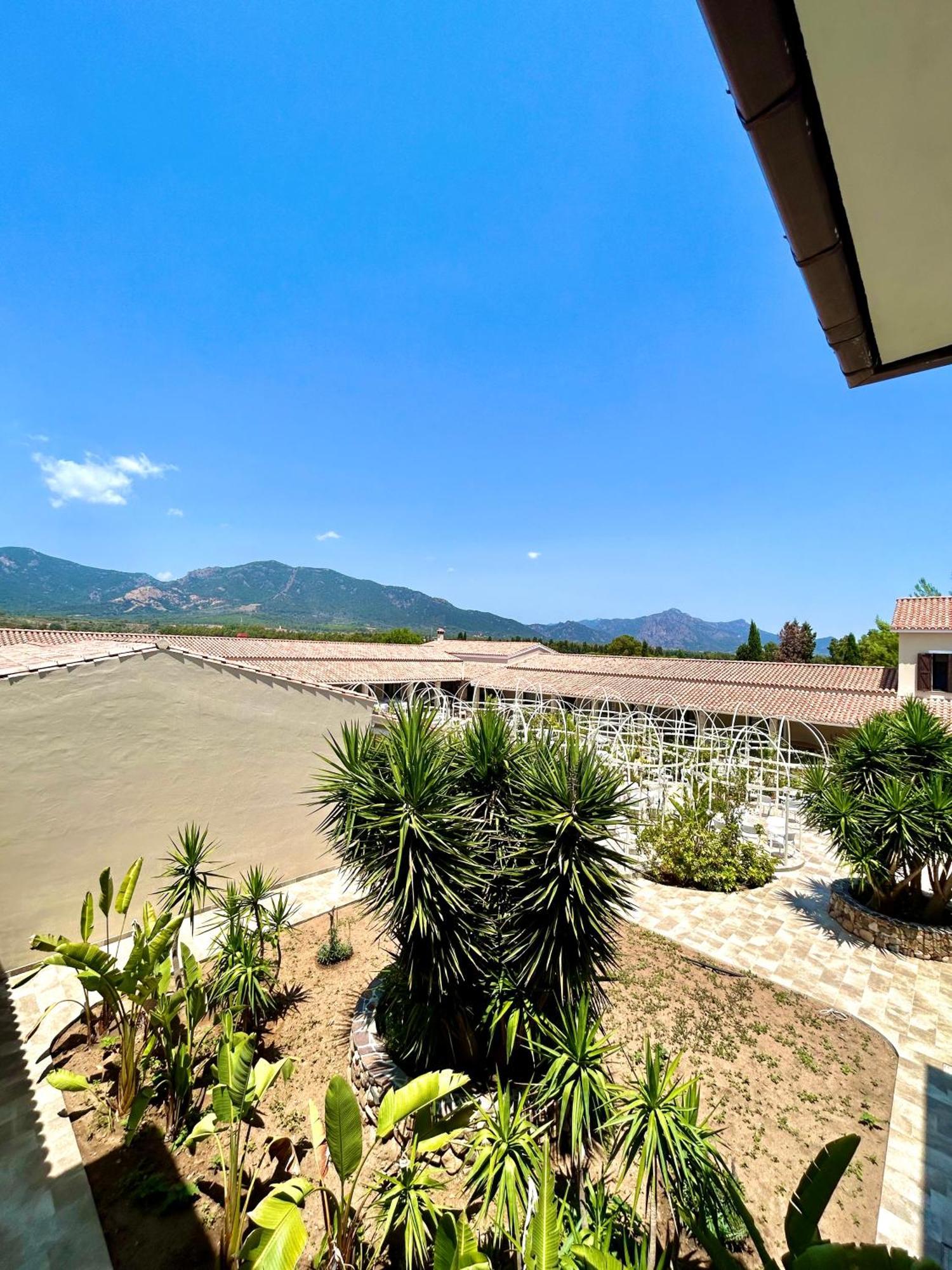 Villa Cavalieri Country Hotel Pula Exterior foto
