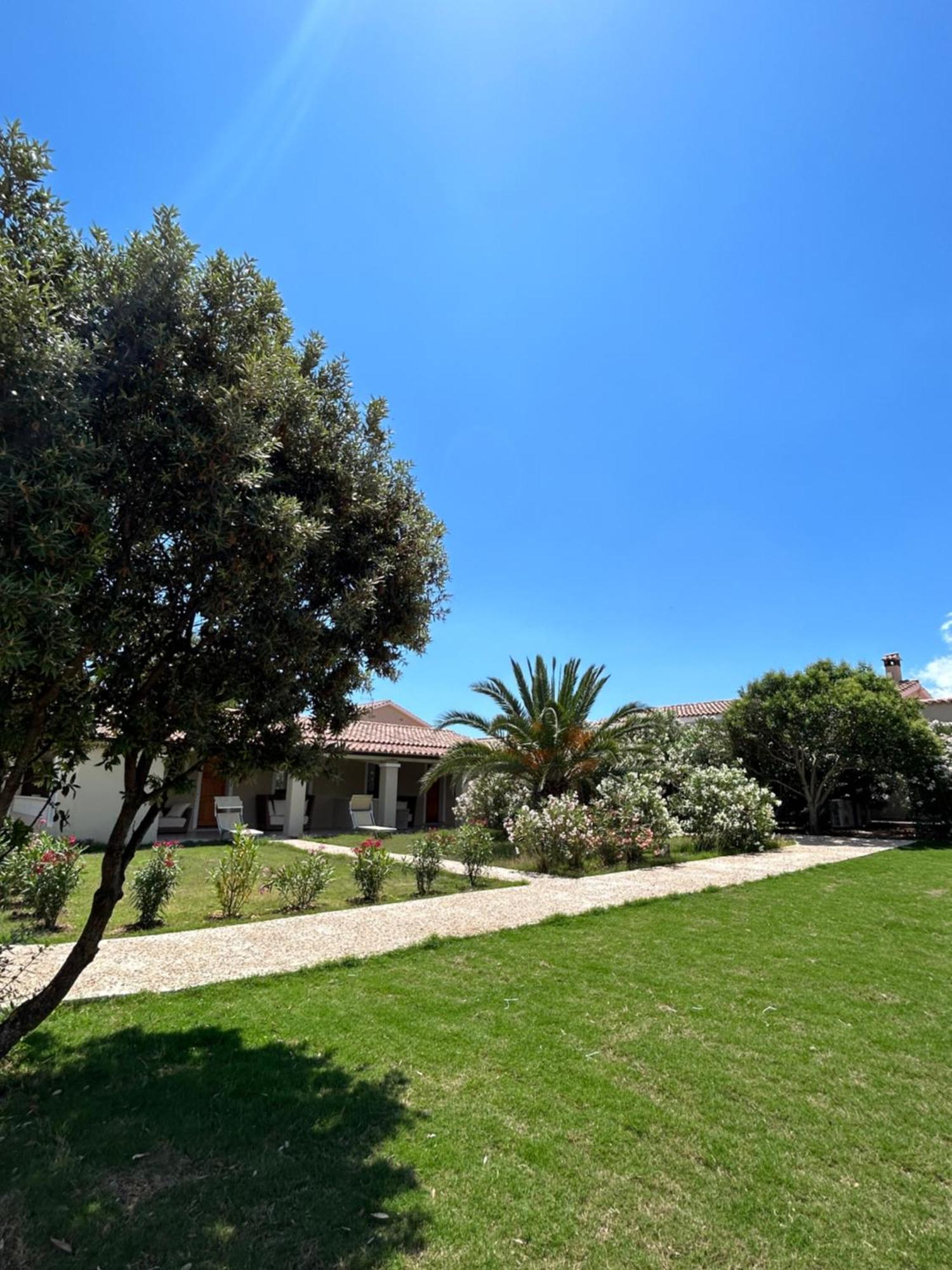 Villa Cavalieri Country Hotel Pula Exterior foto